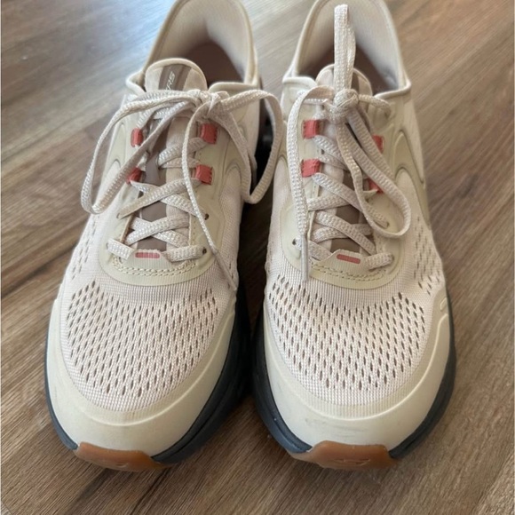 Skechers Women's Beige and Pink Sneakers - Picture 2 of 3